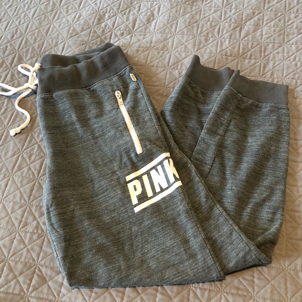 Pink sweatpants size med